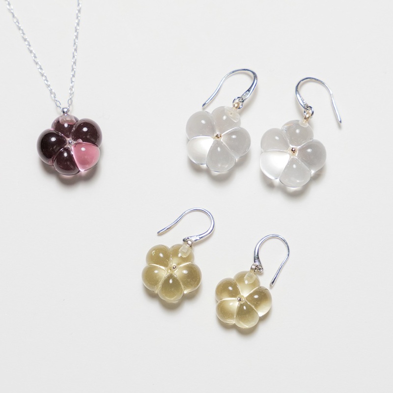 日本代购Sghr樱花造型手工制作彩色玻璃吊坠项链耳环K10白金