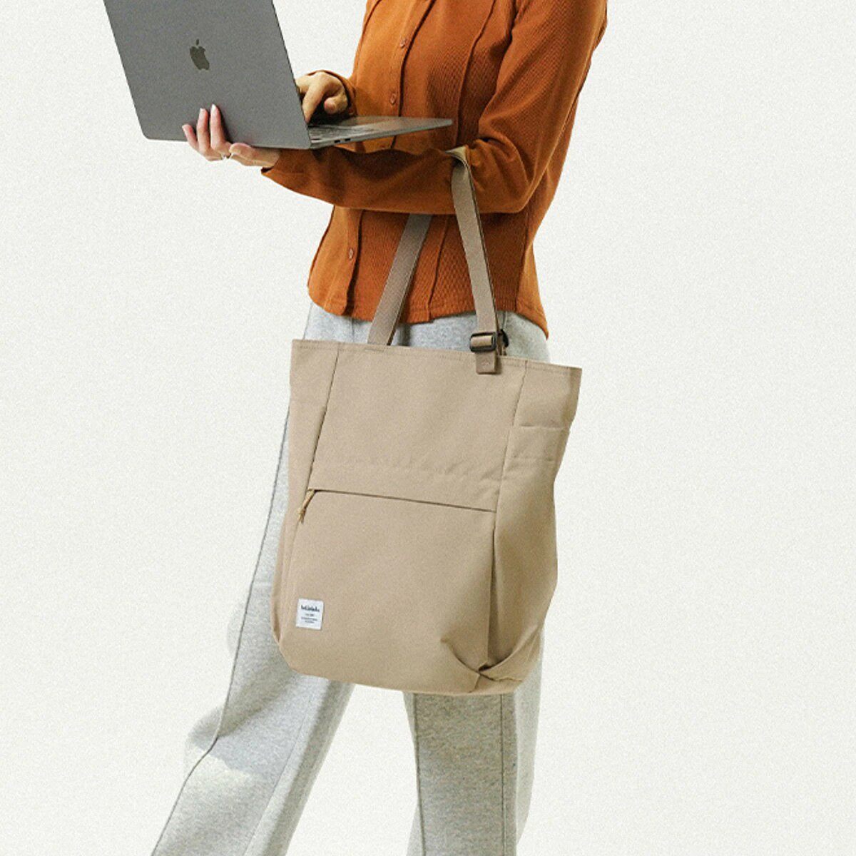 日本代购hellolulu26年新款可装电脑ipad的托特包港风休闲风