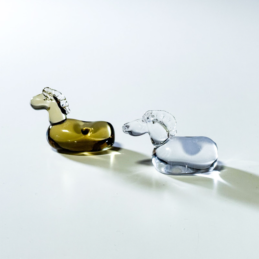 代购日本制Sghr马年属马造型生肖玻璃筷架摆件手工吹制