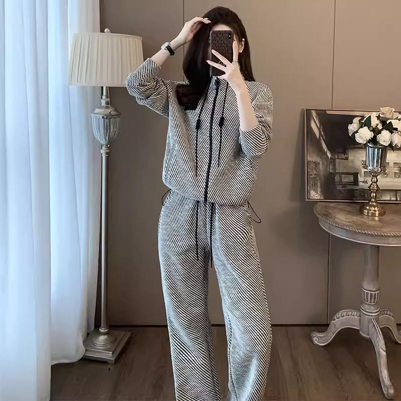 品牌时尚运动风套装女秋冬2025条纹立领开衫卫衣阔腿裤休闲两件套,女装/女士精品,时尚套装,淘宝优惠券,粉丝福利购,淘宝优惠卷