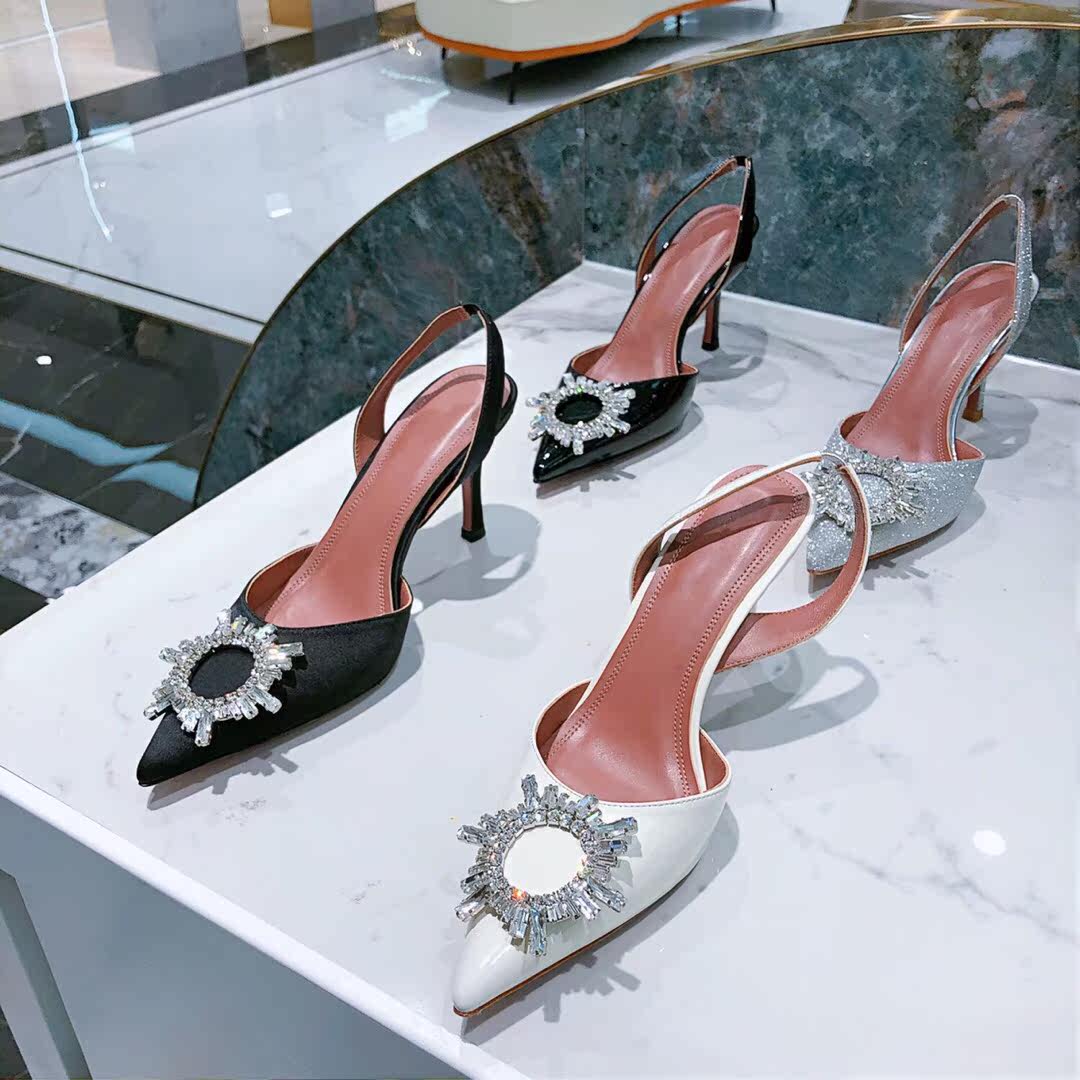 2020春新品女鞋尖頭後絆帶高跟真皮涼鞋水鑽太陽花扣灰姑娘水晶鞋在類目 女鞋, 涼鞋中 - 來自Buy2taobao.com提供專業的淘寶代購服務
