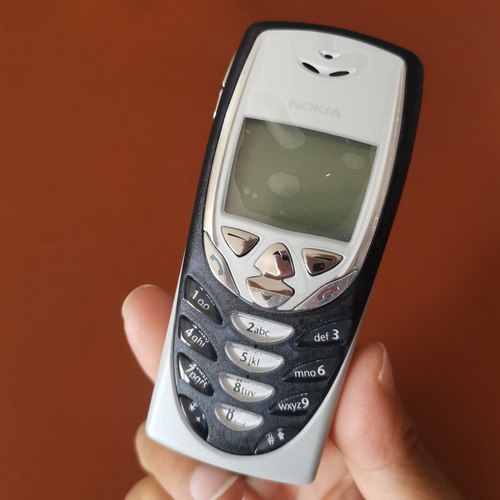 诺基亚8310原装无拆成色新功能好 实拍图