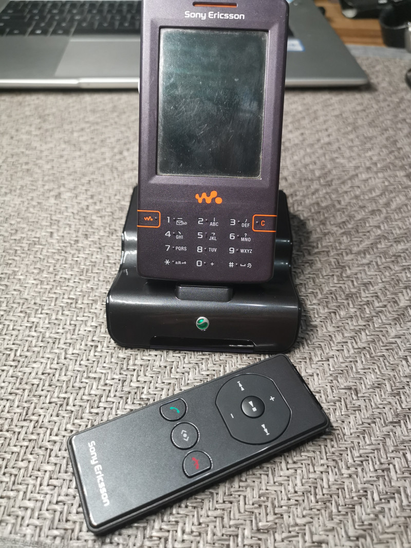 索尼爱立信 mrc-60 遥控音乐底座 库存全新 带遥控器 walkman系列