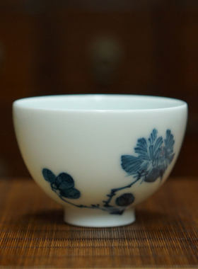 台湾刘钦莹手绘茶杯青花瓷胎