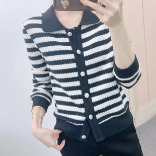 016 2025年春秋新品 针织打底衫 汉派时尚 百搭条纹POLO领开扣长袖