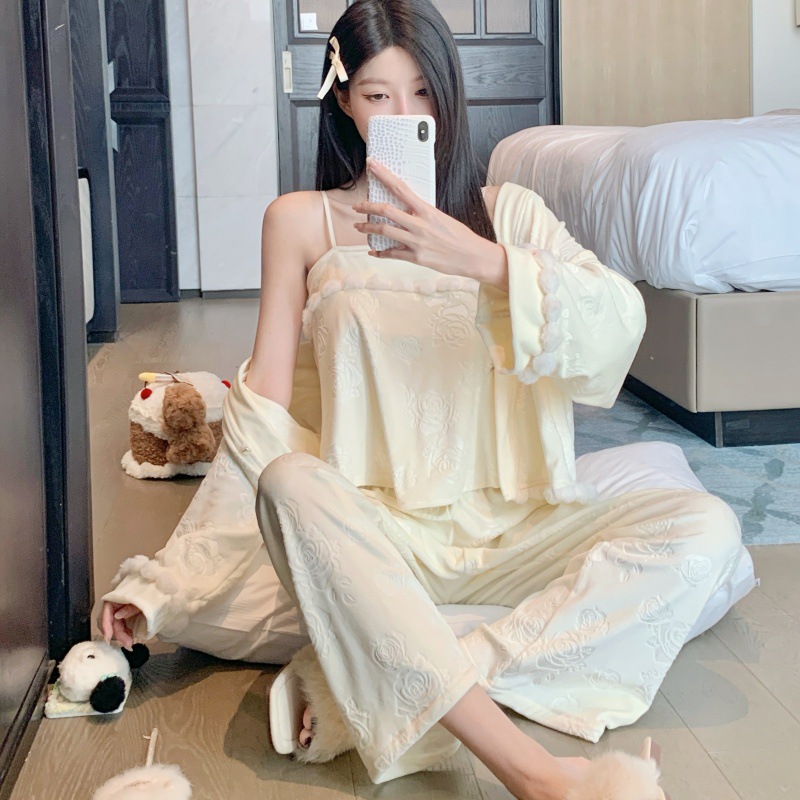 新中式海岛绒吊带睡衣女春秋冬季家居服三件套舒适可外穿睡衣