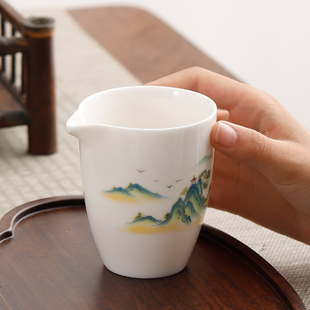 千里江山白瓷公道杯陶瓷分茶器功夫茶具侧把茶海鹰嘴公杯家用中式