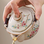 Ấm lò nung cầm tay, bát có nắp, tách trà, một bình và hai cốc, bộ pha trà văn phòng đơn giản, bộ trà kung fu 2024 phong cách mới bộ ấm trà ck bộ tách trà gốm sứ