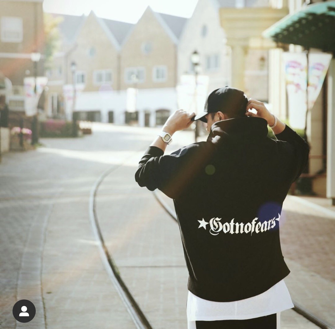 罗志祥五角星印花圆领卫衣黑色