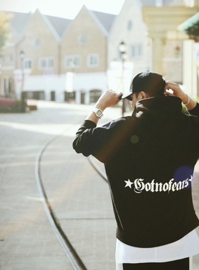 罗志祥 GOTNOFEARS GNF 正品 大五角星印花长袖 圆领卫衣黑色