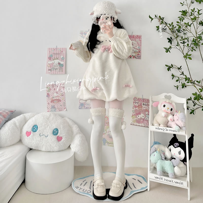 可爱毛球Lolita毛边保暖高筒袜