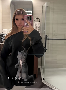 PPQ/秋季新款lisa刘雯张元英同款小猫咪印花立体丝带斜肩长袖t恤