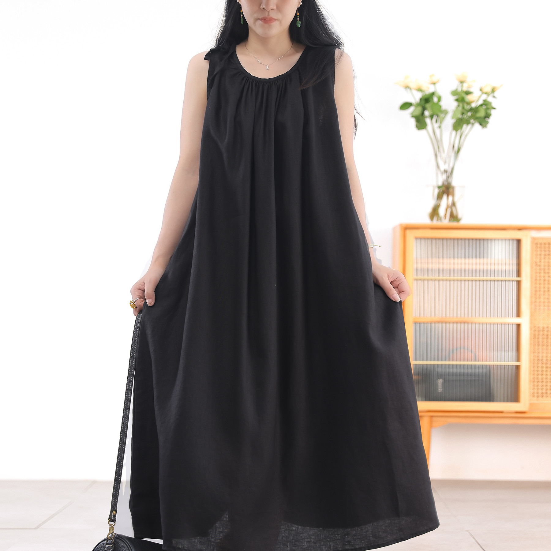 无袖亚麻连衣裙女~夏装新品A字型