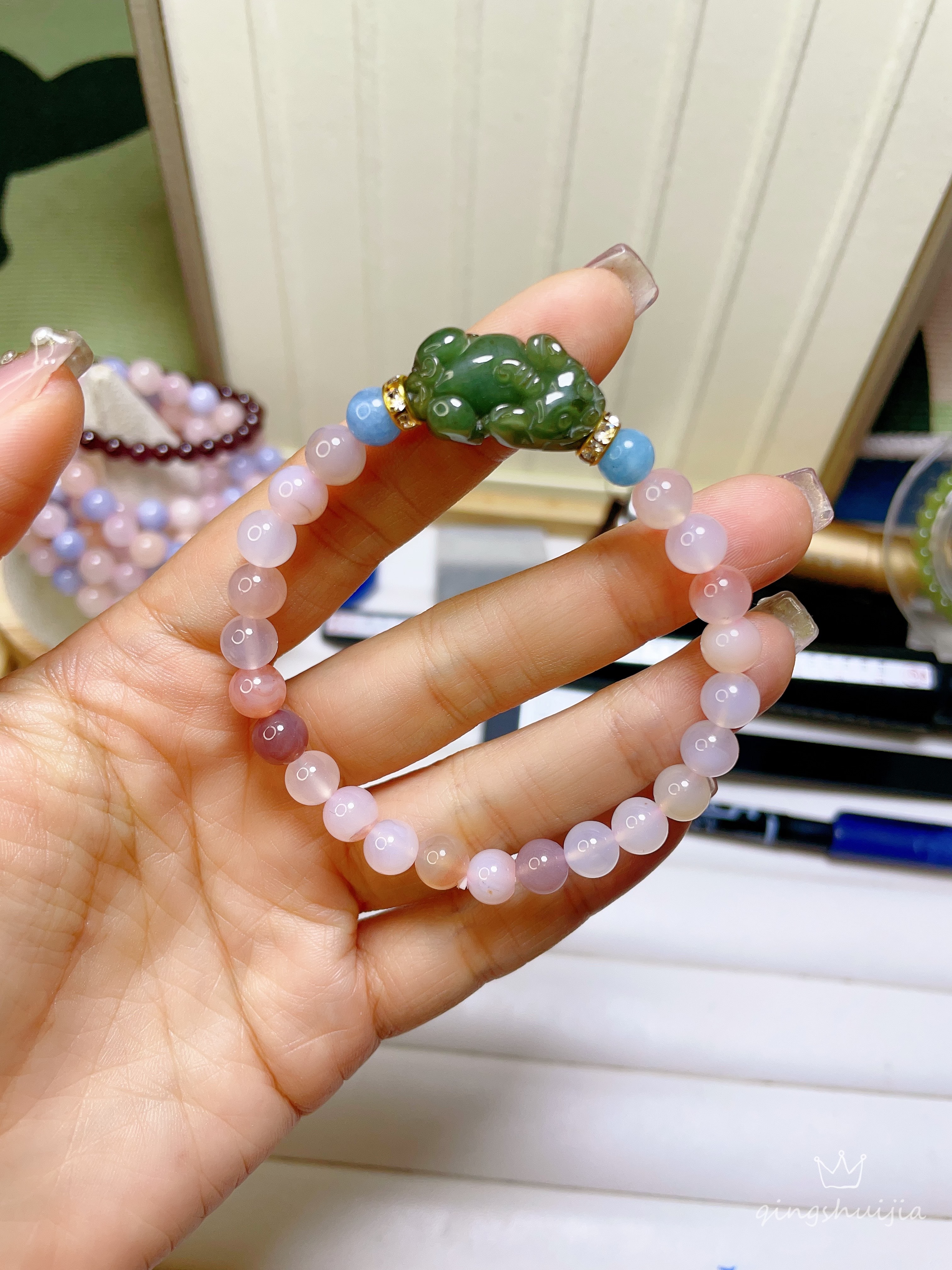 翡翠貔貅盐源玛瑙手链,弹力绳款,时尚百搭.