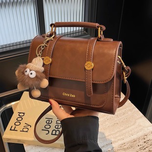 新款秋冬季高级质感复古包女式新款百搭斜挎包时尚超火手提小方包