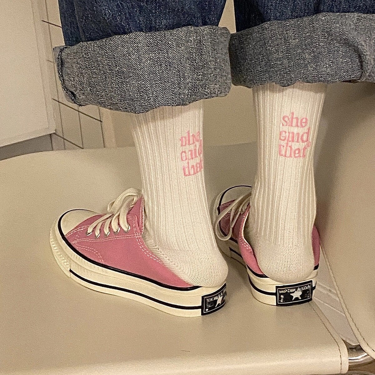 韩版学院风字母运动白袜子女ins夏季春秋长袜棉中筒堆堆袜竖条纹