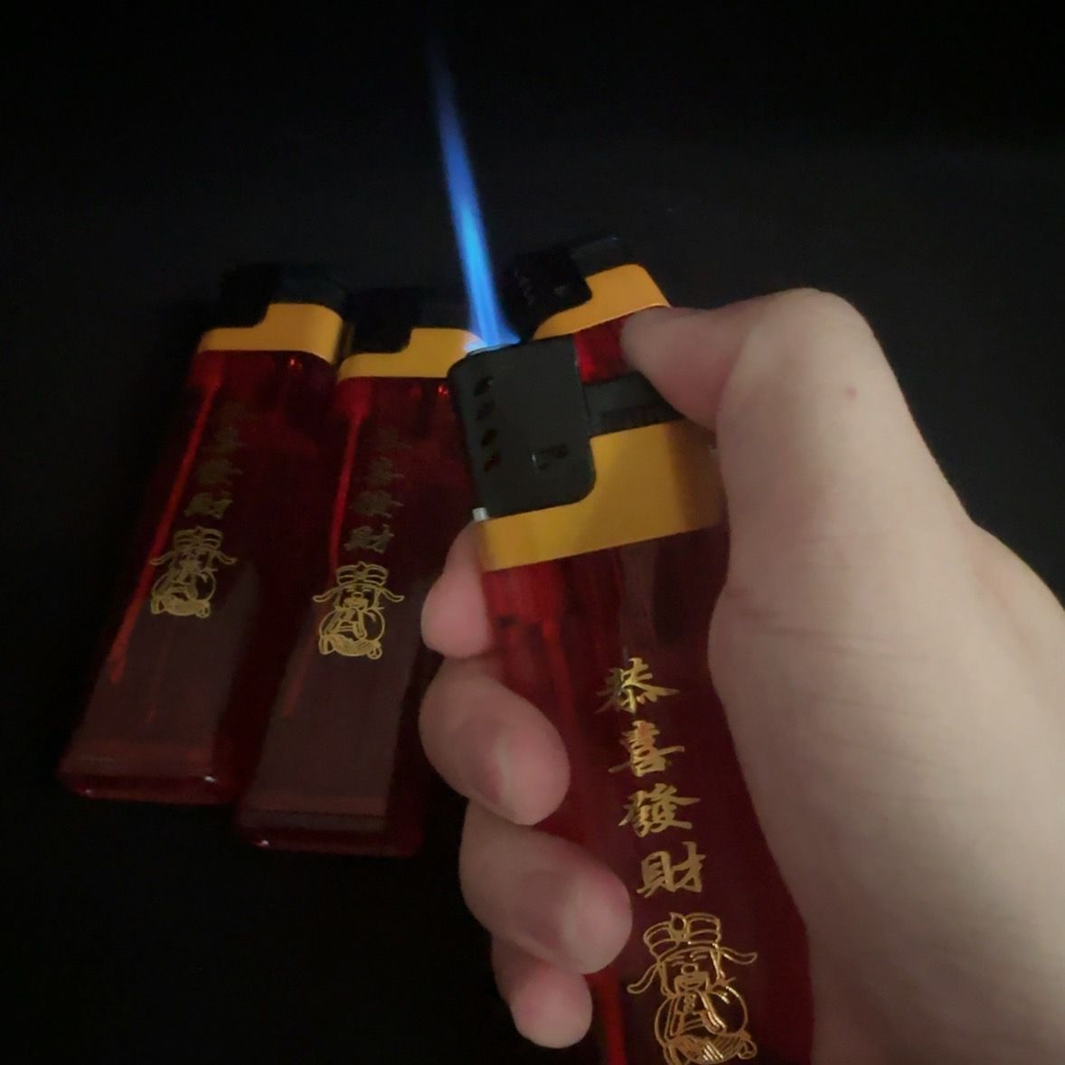新款超大型号巨无霸防风打火机创意个性网红爆款蓝焰直冲送男友