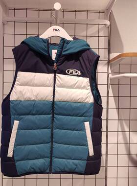 FILA斐乐童装2025年冬季男童宽松百搭保暖连帽羽绒马甲K12B541905