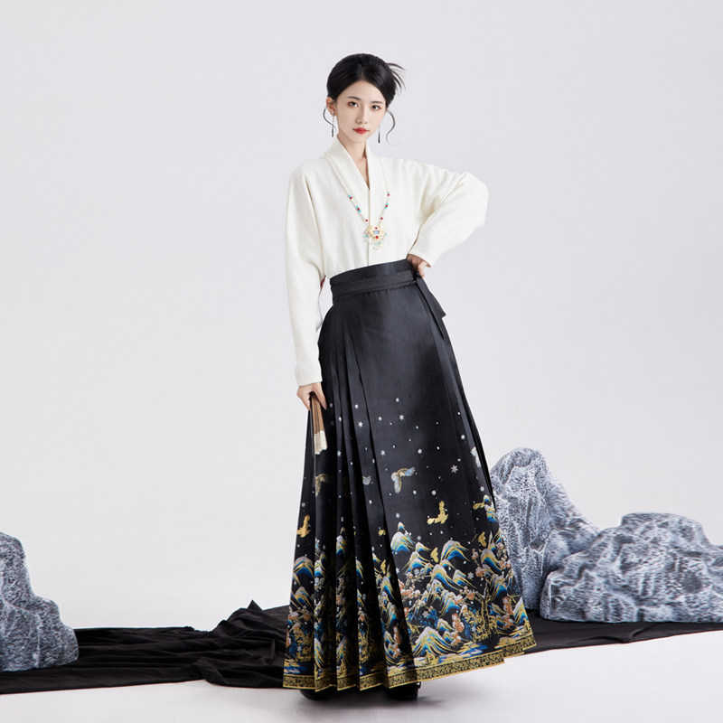 明华堂原创汉服[雪漫金山]新中式黑色马面裙妆花飞机袖婚服春秋款