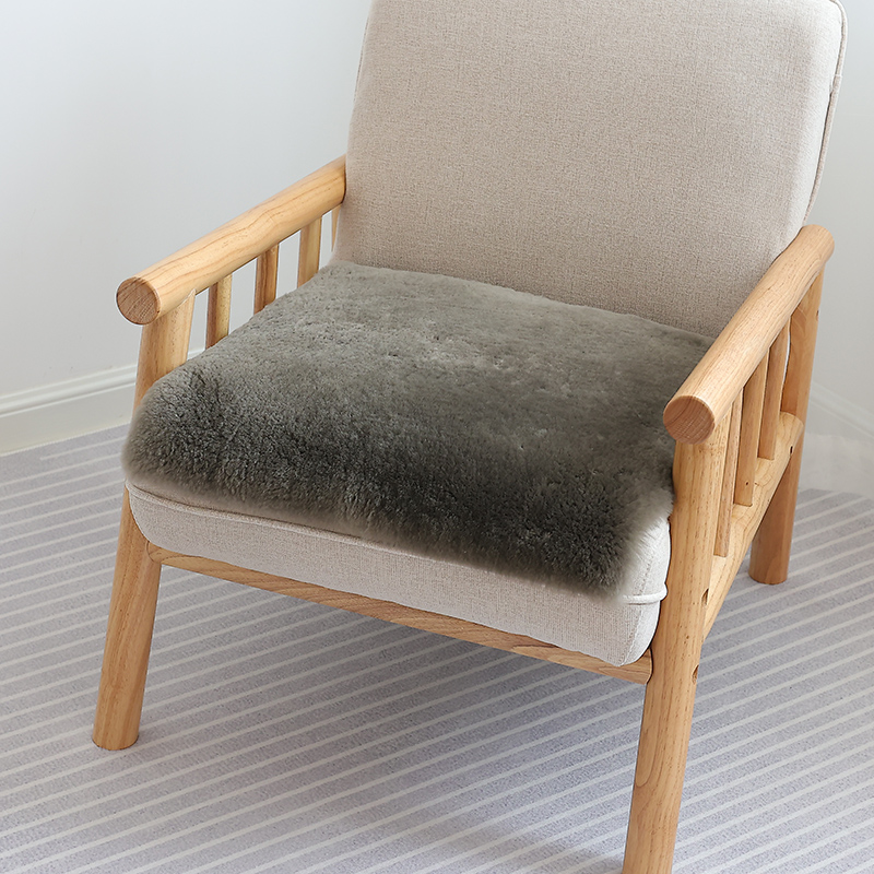 整张羊剪绒地毯餐椅坐垫