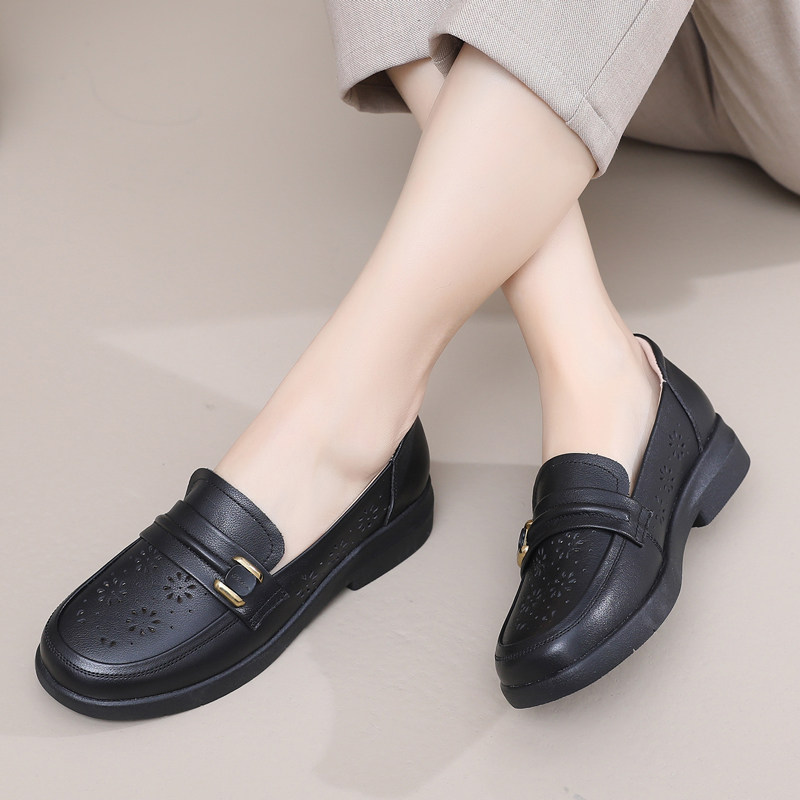真皮镂空乐福鞋女2025时尚休闲女鞋百搭夏季通勤工作鞋软底不累脚
