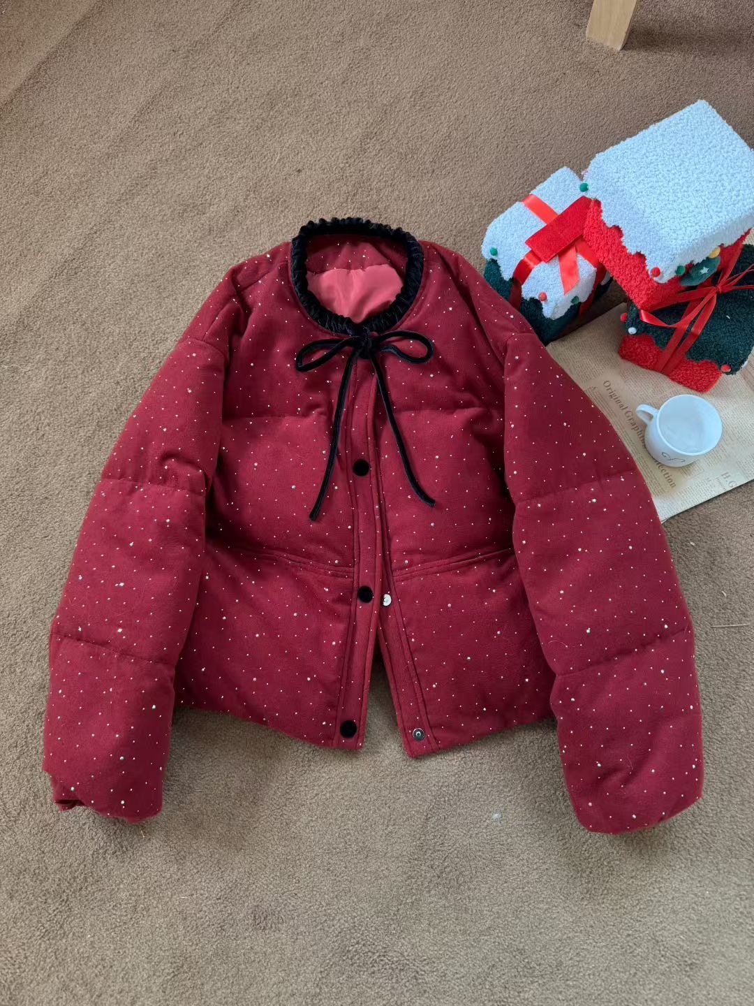 冬季短款丝绒蝴蝶结领加厚羽绒服