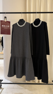 圆领钉珠显瘦羊毛连衣裙套装 欧货25秋冬新名媛小香风法式 现货