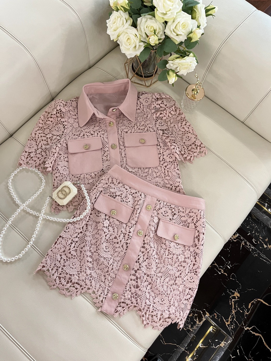 【现货】mi2法式名媛小香风套装26夏女粉蕾丝短袖上衣半裙两件套