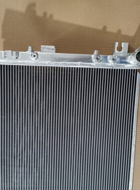 牧马人3.6 3.8  3.0改装全铝加厚加固水箱   撒哈拉 罗宾汉散热器