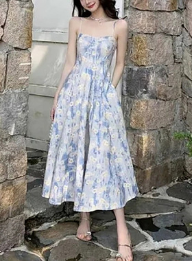 women clothes蓝色油画长裙夏季新款沙滩裙碎花吊带连衣裙女法式