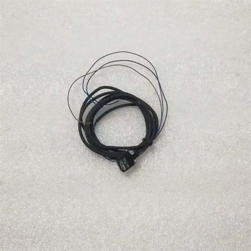 欧姆龙  E3T-FT21 光电传感器