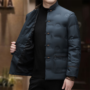冬季中老年压胶羽绒服风立领唐装XZ804/D2310P200外景图片