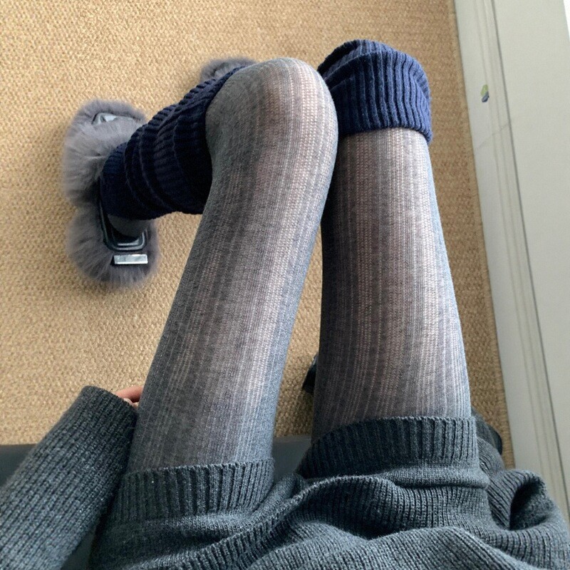秋冬格雷系坑条打底裤女粗细条纹