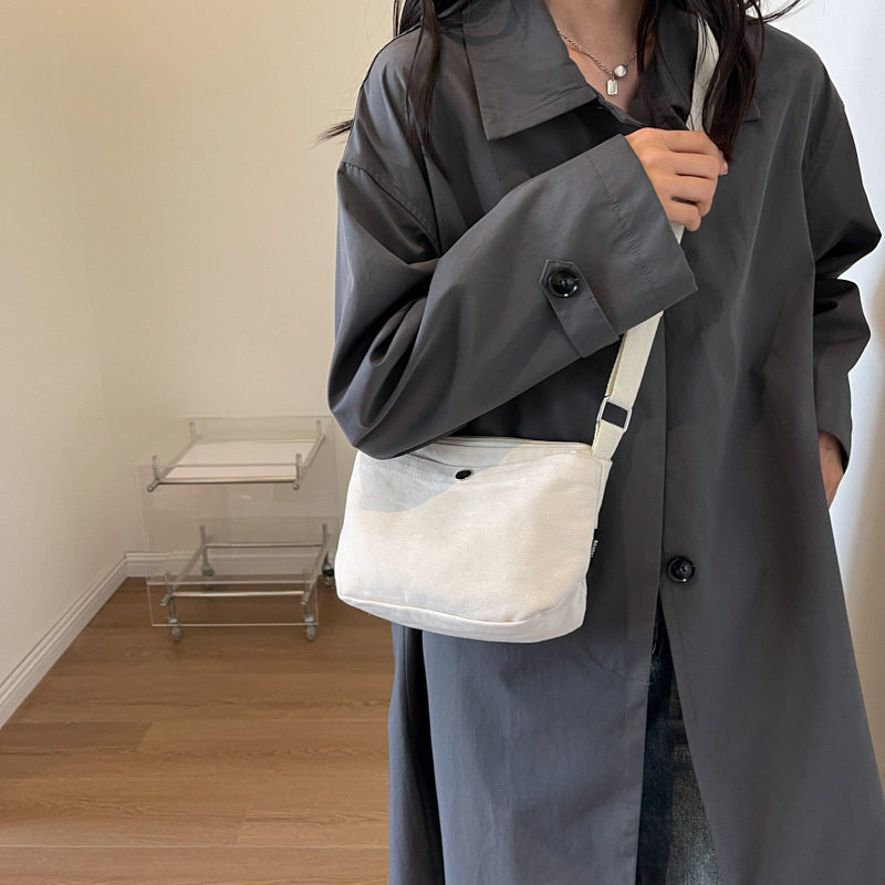 一件欧美简约时尚单肩小布包女