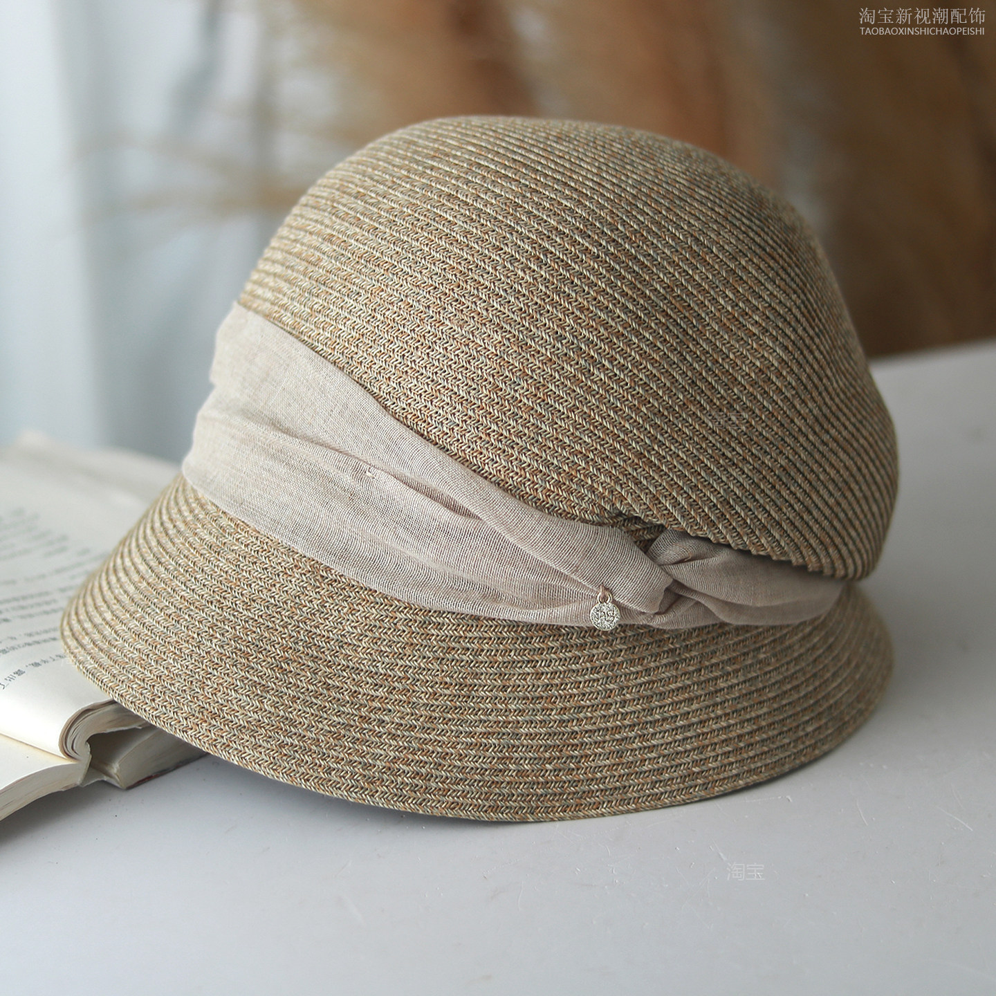 度假草帽女夏季新款显瘦百搭赫本风时尚遮阳帽透气休闲帽子