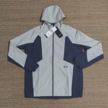 现货Oakley Windbreaker Jacket 1.0户外机能软壳夹克  FOA406888