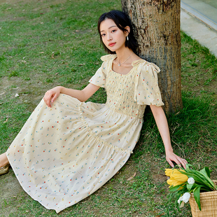 【一秒入夏】茵曼夏季度假风印花方领连衣裙甜美打揽泡泡袖长裙子