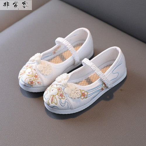 新款布鞋老北京汉服鞋女童