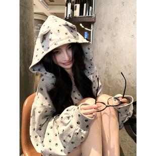 可爱小狗脚印连帽卫衣外套甜美套装 两件套 女秋季 穿搭休闲直筒短裤