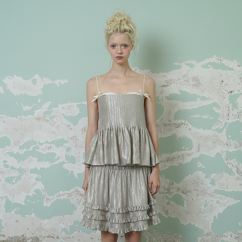 HSIYOUNWOO露背吊带芭蕾风少女