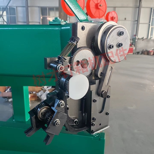 纸箱钉箱机机头河北纸箱打钉机钉头600/1200/1400/1600订箱机配件