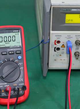 UT61E+四位半高精度61B+万用表UT61A全自动61C电工61D+能表