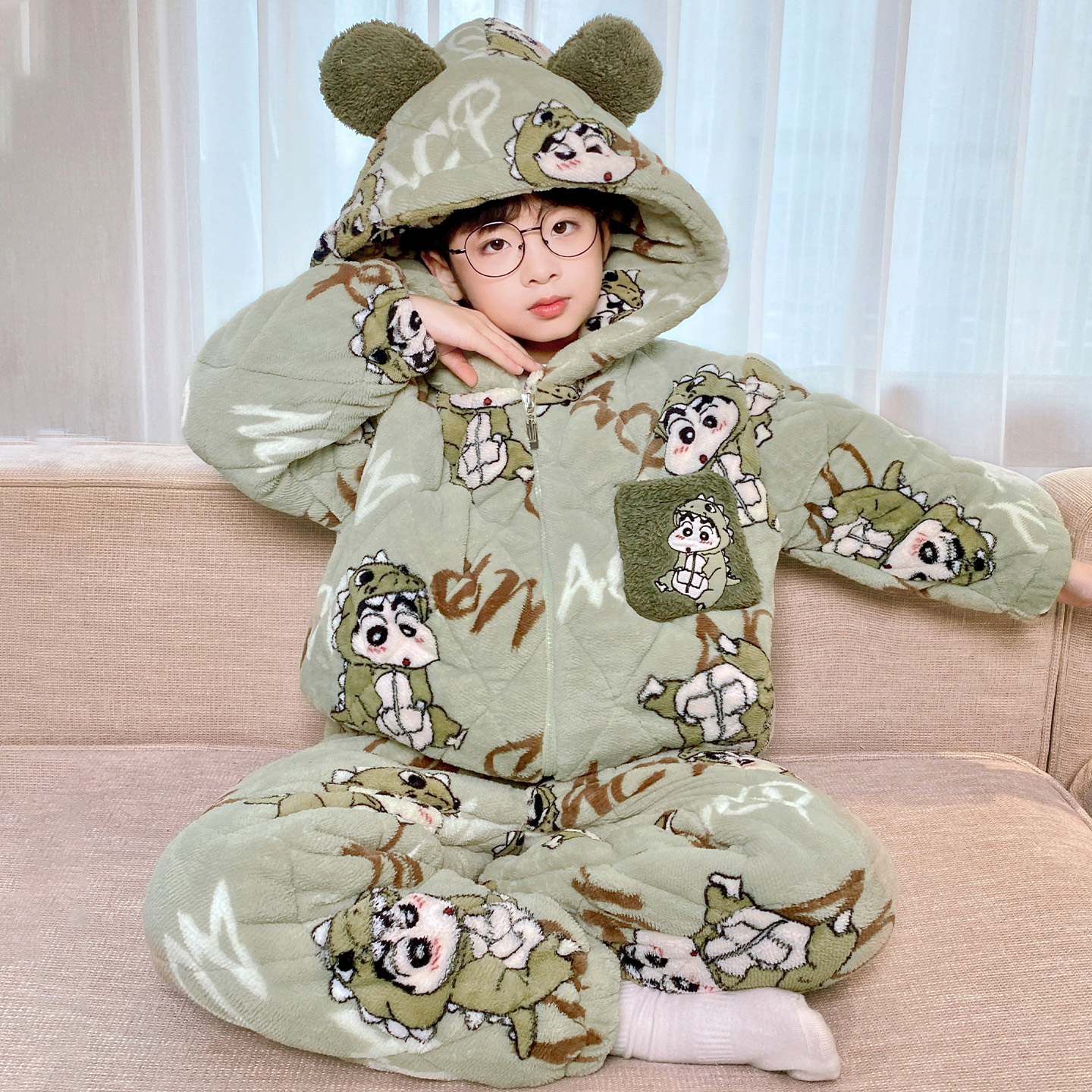 男童冬季三层夹棉蜡笔小新家居服