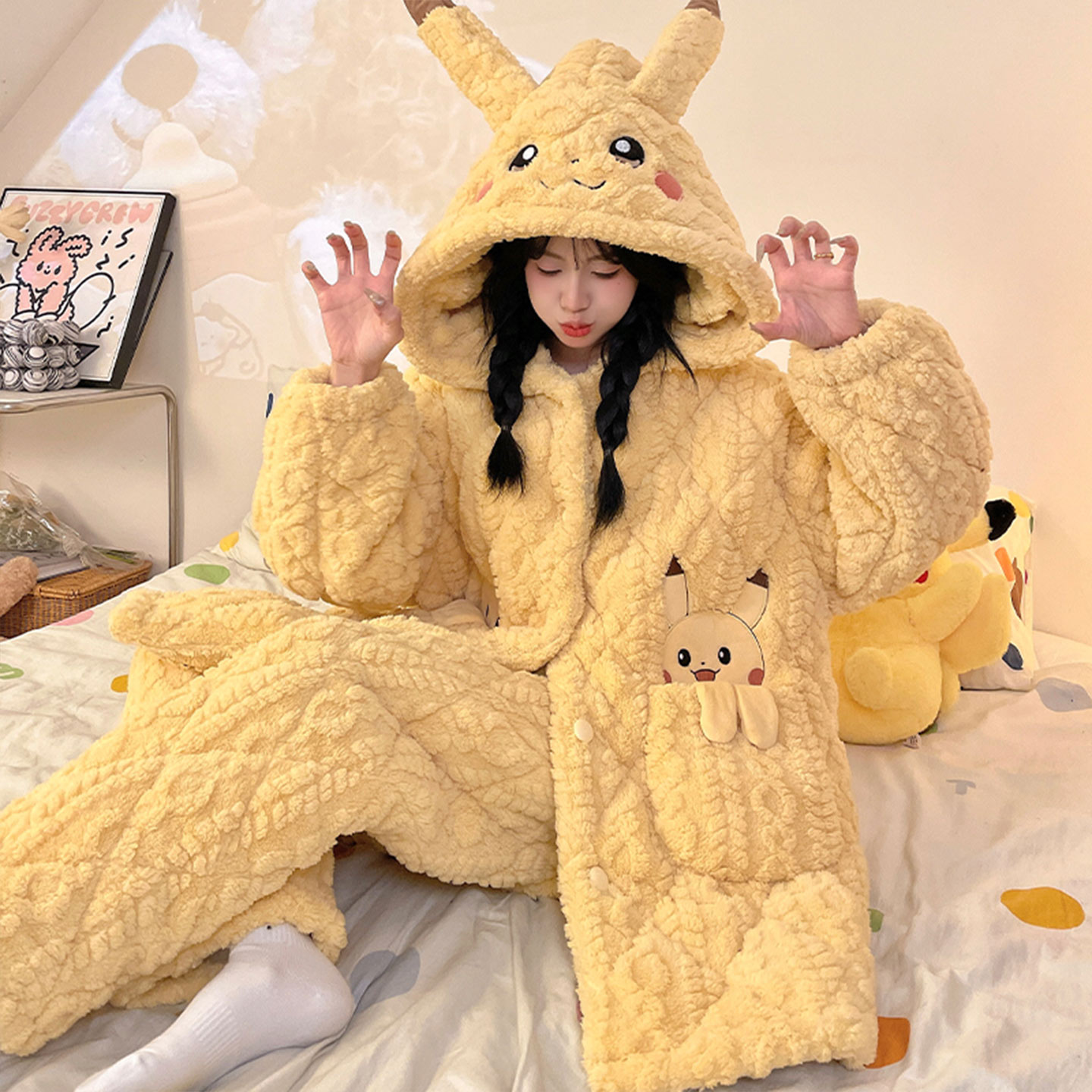 女款冬季三层夹棉皮卡丘连帽睡袍