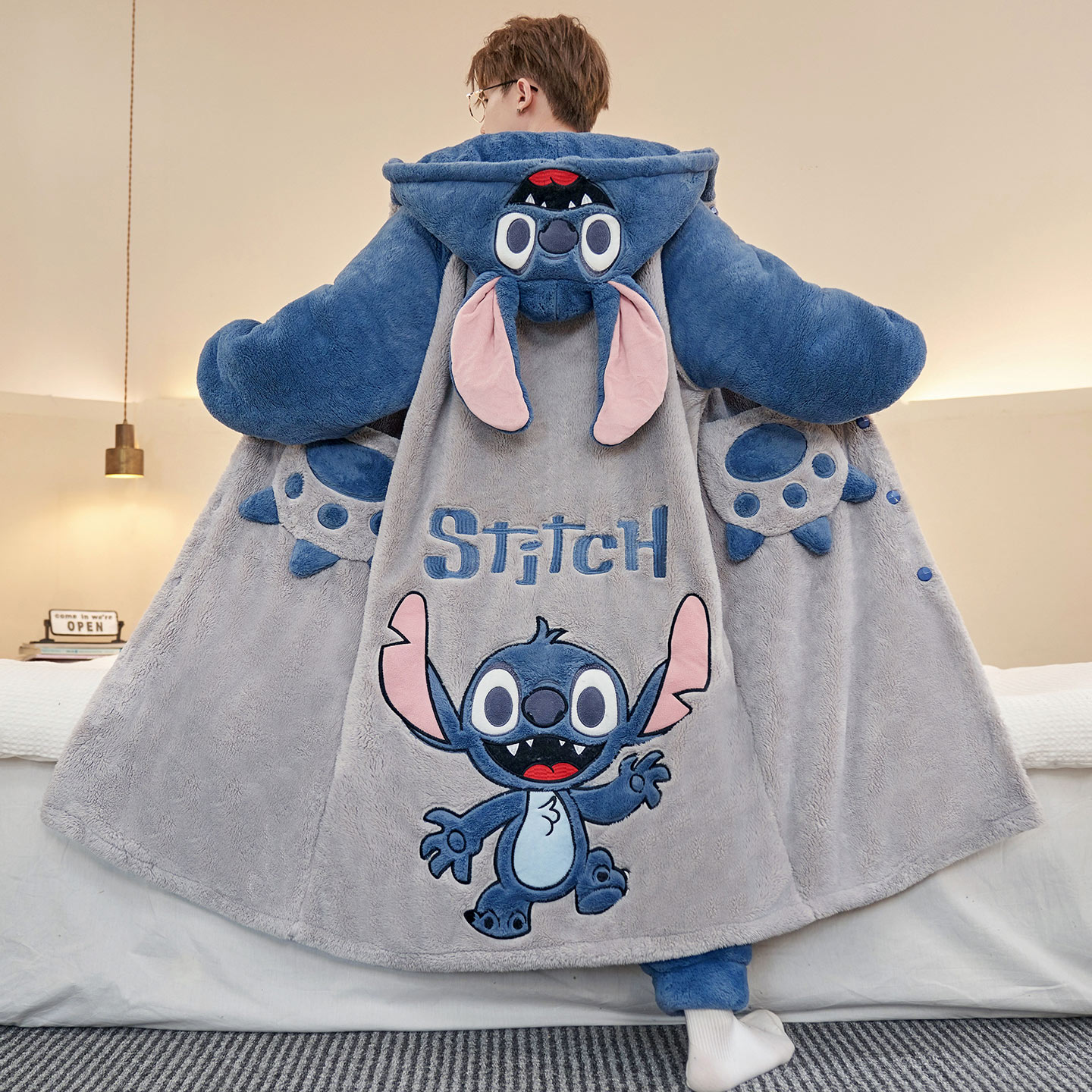 冬季加厚男款珊瑚绒家居服史迪仔