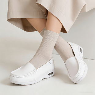 2026护士鞋 医护鞋 小白鞋 女软底透气不累脚防滑防臭平底增高春夏季