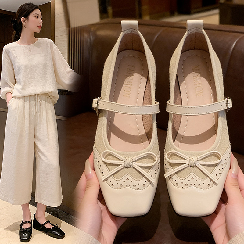 法式平底浅口单鞋女2026新款春秋配裙子软底玛丽珍鞋布洛克鞋女鞋