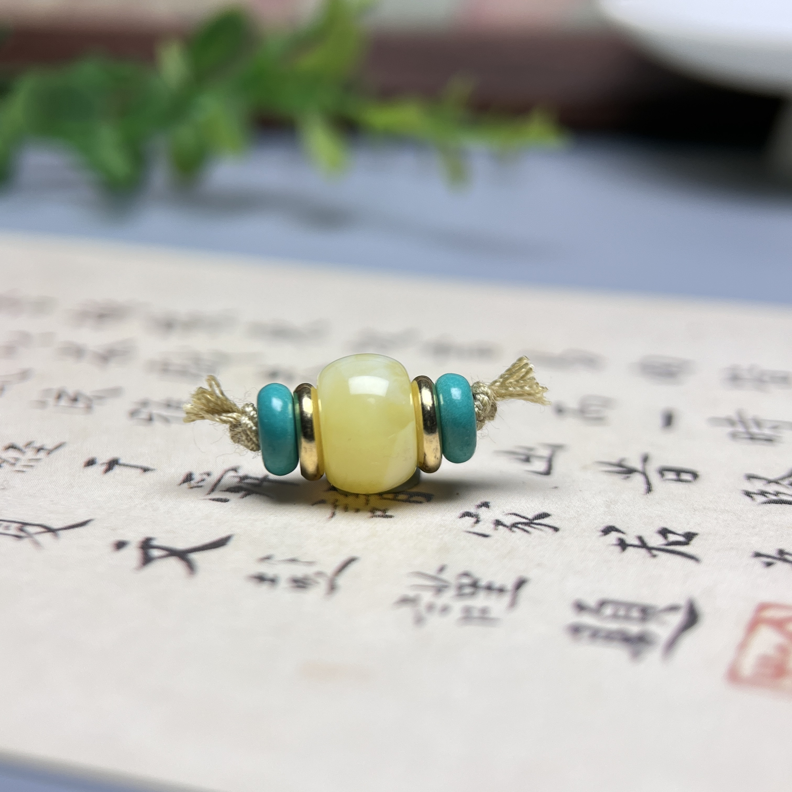文玩手串配珠配饰-9.5x6mm蜜蜡墩子 -绿松南红蜜蜡隔珠配件