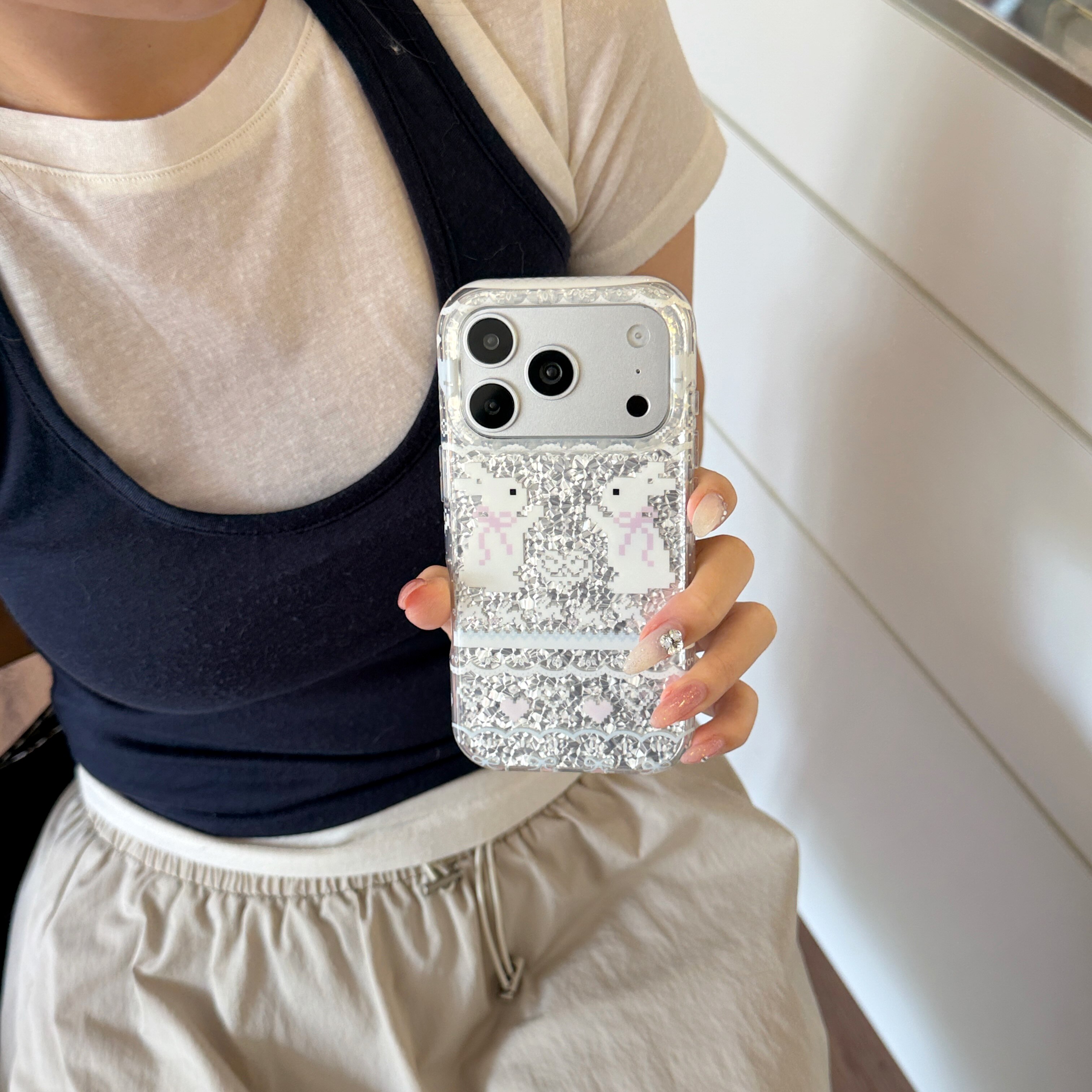 碎银蕾丝小兔可爱透明iPhone壳