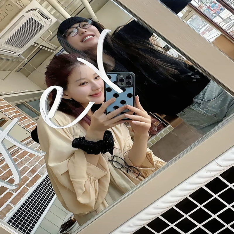 赵露思同款小众蓝色波点适用iPhone17/6promax手机壳新款苹果14pro滴胶15pro/13女款12高级感网红11保护套